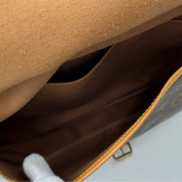 ❌SOLD❌Authentic Louis Vuitton monogram Saumur 30 - Picture 16 of 17